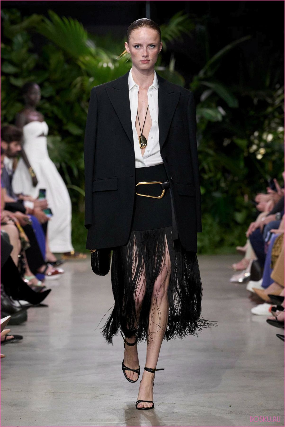 Женская одежда Michael Kors весна-лето 2024: тренды и стильные образы